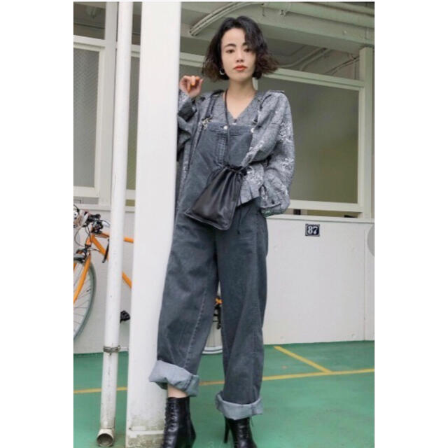 Ameri VINTAGE(アメリヴィンテージ)のAmeri◆ADORKABLE OVERALL DENIM ブラック Sサイズ レディースのパンツ(サロペット/オーバーオール)の商品写真