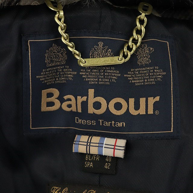 Barbour(バーブァー)のバブアー 37ラント ファーカラーチェックコート アウター ロング レディースのジャケット/アウター(その他)の商品写真