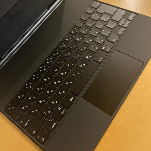 Apple(アップル)の日本語 Magic Keyboard 12.9インチ iPad Pro第5世代用 スマホ/家電/カメラのPC/タブレット(タブレット)の商品写真