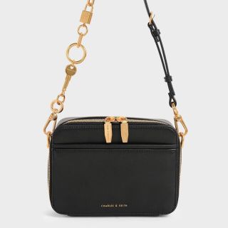 チャールズアンドキース(Charles and Keith)の新品・未使用　チャンキーチェーンハンドル ツーウェイジップクロスボディバッグ(ショルダーバッグ)