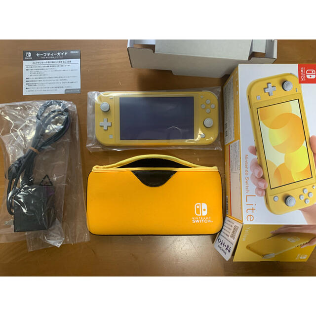 Nintendo Switch Lite イエロー