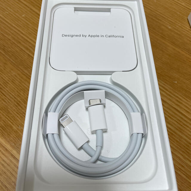 iPhone(アイフォーン)のほぼ未使用品　iPhone12 mini 64GB ブルー au simフリー スマホ/家電/カメラのスマートフォン/携帯電話(スマートフォン本体)の商品写真