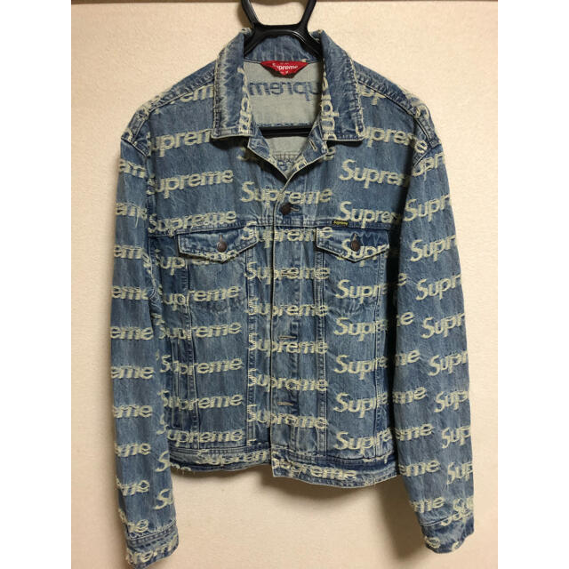 Supreme(シュプリーム)のsupreme frayed logos denim jacket メンズのジャケット/アウター(Gジャン/デニムジャケット)の商品写真