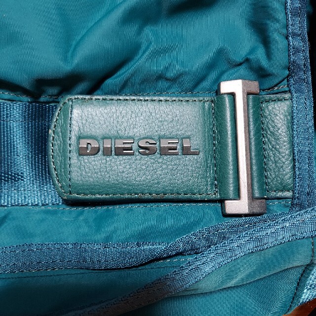 DIESEL(ディーゼル)のDIESELバッグ メンズのバッグ(ショルダーバッグ)の商品写真