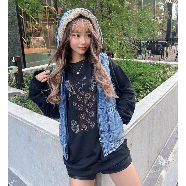 ZARA - ビジューパーカー プルオーバー 長袖 ラメ グリッター ZARA - ビジューパーカー プルオーバー 長袖 ラメ グリッター