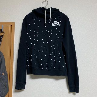 ナイキ(NIKE)のナイキ　レディース　Ｍ(パーカー)