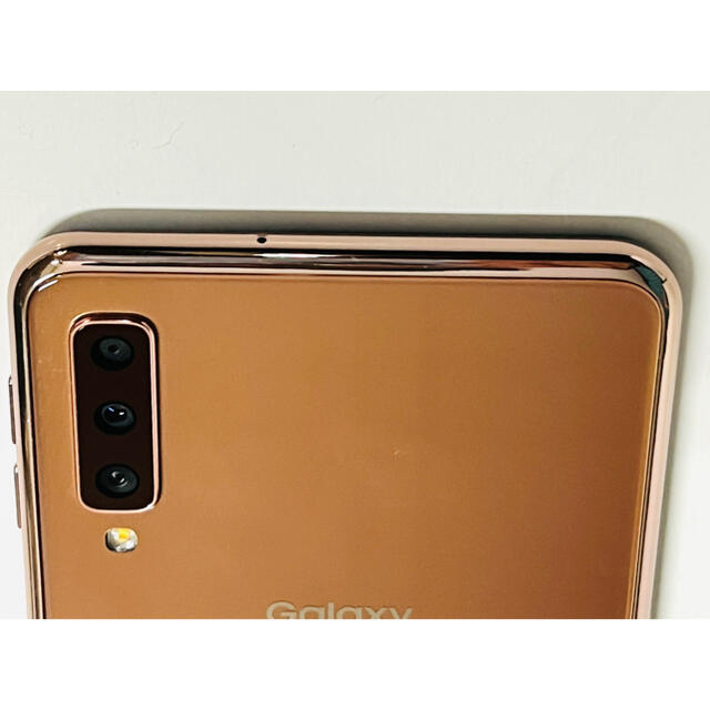 SAMSUNG(サムスン)のSAMSUNG Galaxy A7 ゴールド SM-A750C 美品 スマホ/家電/カメラのスマートフォン/携帯電話(スマートフォン本体)の商品写真