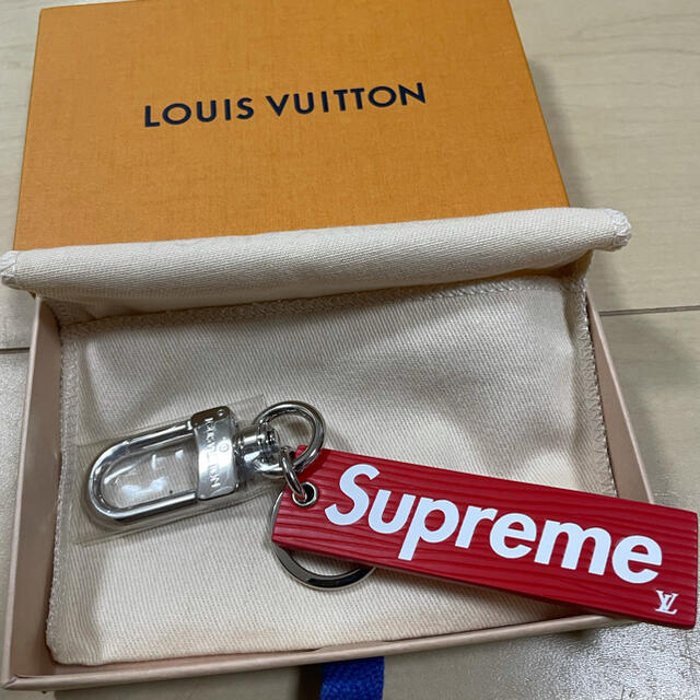 LOUIS VUITTON SUPREME キーホルダー