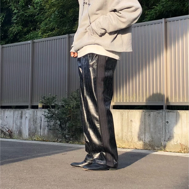 Needles(ニードルス)のニードルズ Needles aux Leather Pants Black メンズのパンツ(その他)の商品写真