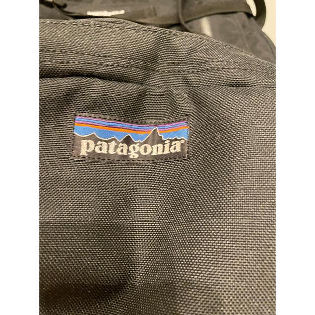 patagonia(パタゴニア)のパタゴニア  キャリーバッグ　キャリーケース　ドラム旅行　リュック黒　ジャンク メンズのバッグ(トラベルバッグ/スーツケース)の商品写真