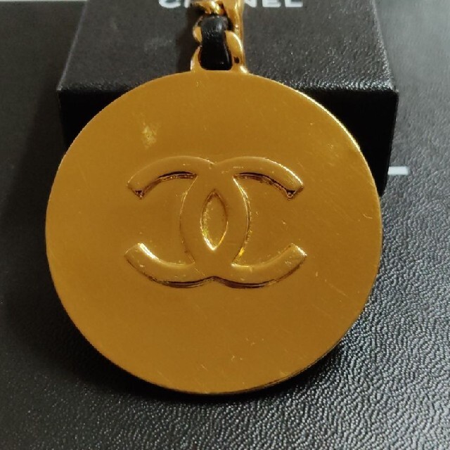 CHANEL(シャネル)のCHANEL　キーホルダー　ヴィンテージ　ココマーク レディースのファッション小物(キーホルダー)の商品写真