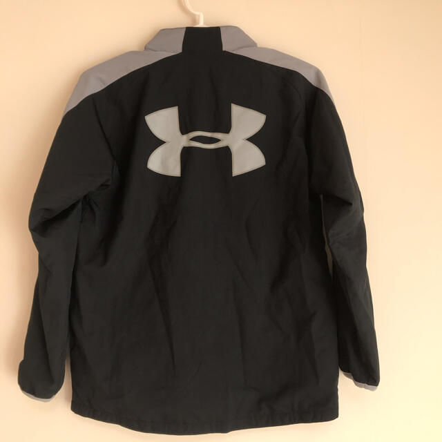 UNDER ARMOUR(アンダーアーマー)のアンダーアーマー  トレーニングウェア長袖　男の子　150(YLG) キッズ/ベビー/マタニティのキッズ服男の子用(90cm~)(その他)の商品写真