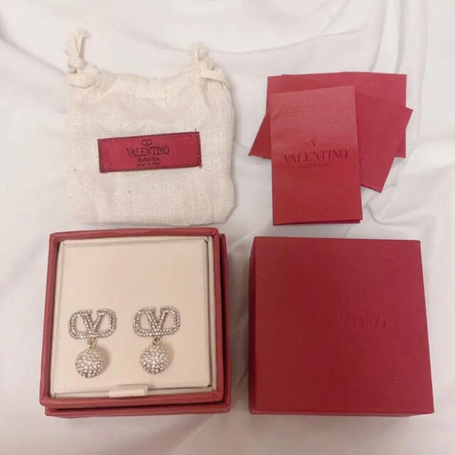 valentino ヴァレンティノ ピアス バッグ シャネル | www.innoveering.net