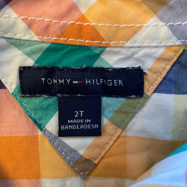 TOMMY HILFIGER(トミーヒルフィガー)のtommy HILFIGER トミーヒルフィガー シャツ　2T キッズ/ベビー/マタニティのキッズ服男の子用(90cm~)(ブラウス)の商品写真