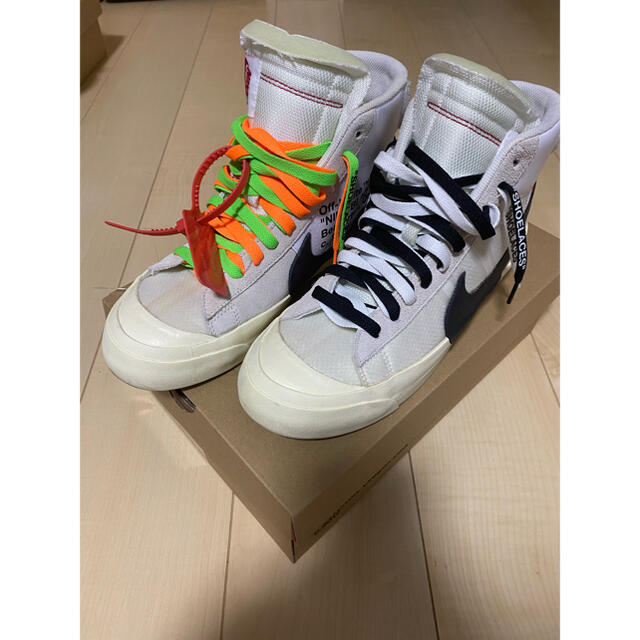 NIKE(ナイキ)のnike offwhite blazer 27.0 メンズの靴/シューズ(スニーカー)の商品写真