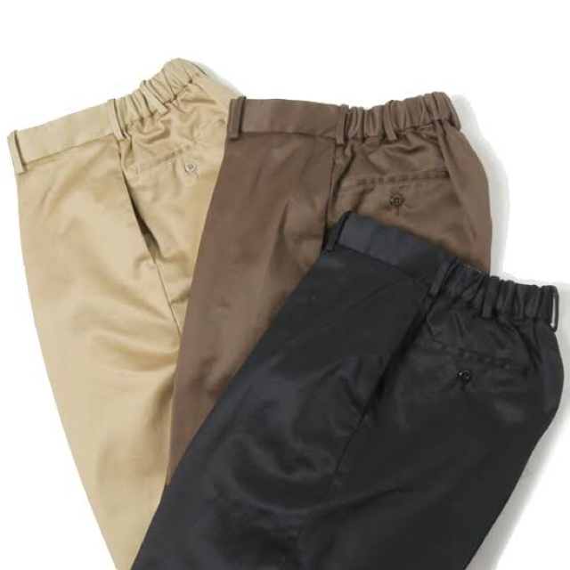 MARKAWEAR(マーカウェア)のMARKAWARE CLASSIC FIT TROUSERS ブラック　1 メンズのパンツ(スラックス)の商品写真