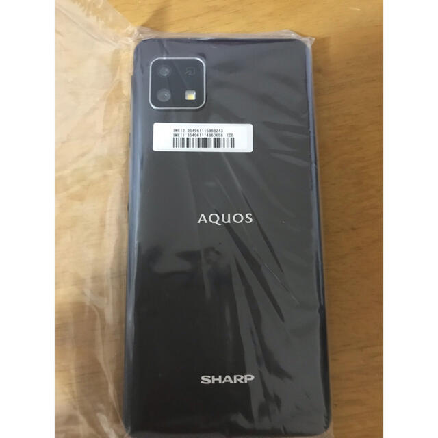 AQUOS(アクオス)のSHARP AQUOS sense4 lite ブラック スマホ/家電/カメラのスマートフォン/携帯電話(スマートフォン本体)の商品写真