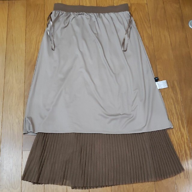 INDIVI(インディヴィ)の❤INDIVI❤プリーツロングスカート13号❤秋色ブラウン/匿名配送 レディースのスカート(ロングスカート)の商品写真