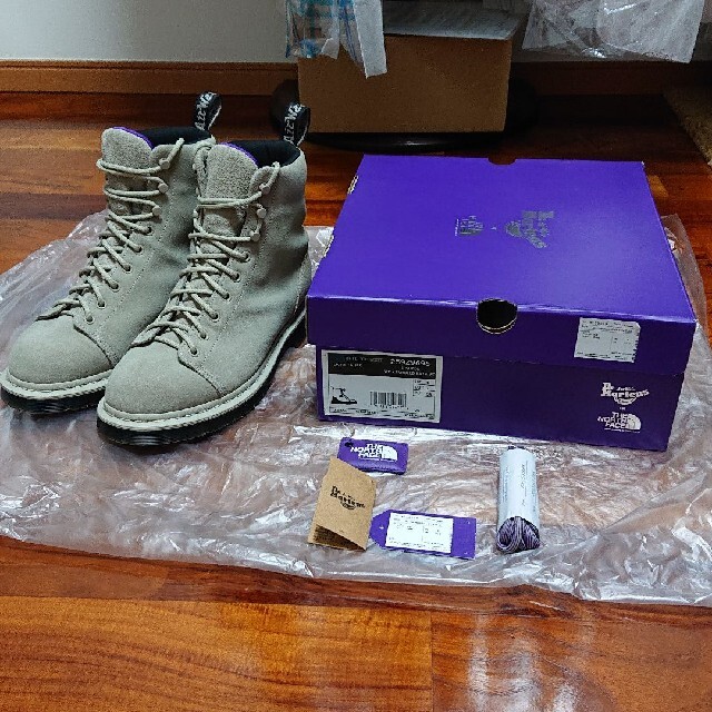 THE NORTH FACE(ザノースフェイス)のNORTH FACE PURPLE LABEL Dr.Martens ベージュ メンズの靴/シューズ(ブーツ)の商品写真