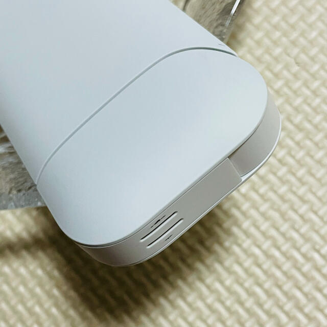 IQOS(アイコス)の☆動作確認済☆ iqos2.4plus チャージャーのみ　ホワイト メンズのファッション小物(タバコグッズ)の商品写真