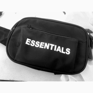 ESSENTIALS ボディバッグ値下げ交渉受付