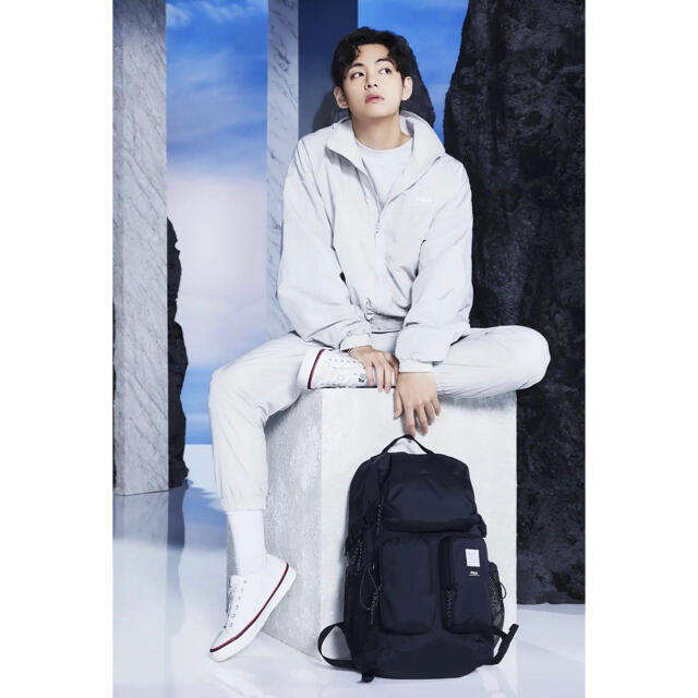 FILA リュック　bts v テテ　キムテヒョン