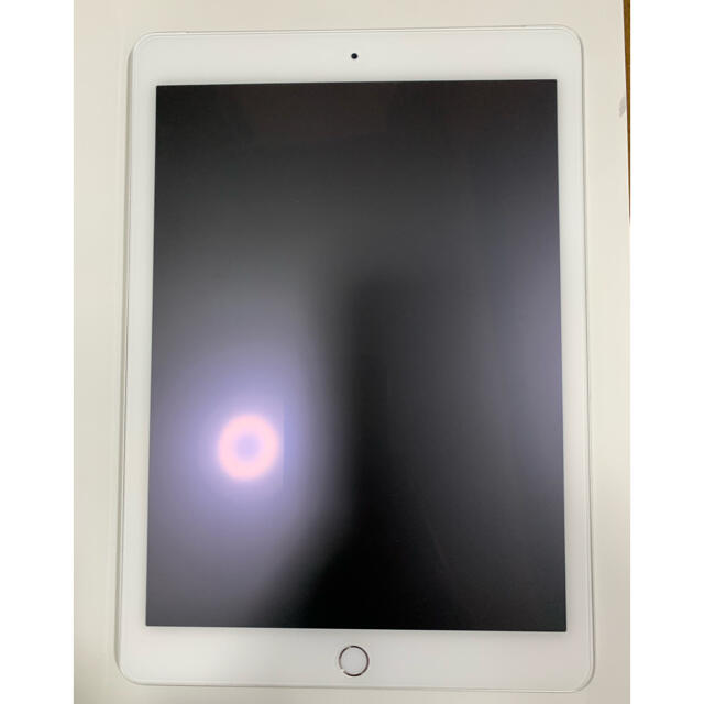 iPad Air2 9.7インチ 64gb セルラー  au