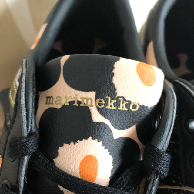marimekko(マリメッコ)の新品 23cm アディダス マリメッコ コラボ スニーカー Bryony レディースの靴/シューズ(スニーカー)の商品写真