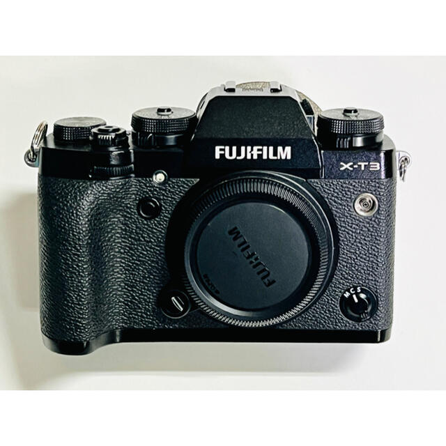 富士フイルム(フジフイルム)のFUJIFILM 富士フィルム　X-T3 BLACK ボディ　中古　xt3 スマホ/家電/カメラのカメラ(ミラーレス一眼)の商品写真