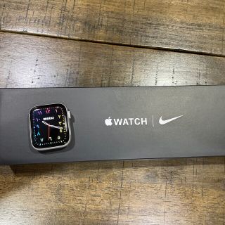 ナイキ(NIKE)のApple Watch 6 NIKE セルラー　短期間のみの限定出品(腕時計(デジタル))