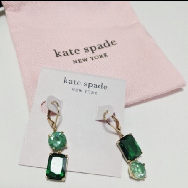 kate spade new york(ケイトスペードニューヨーク)のaoao様 11/10頃【新品】kate spade ケイトスペード 2点 レディースのアクセサリー(ピアス)の商品写真