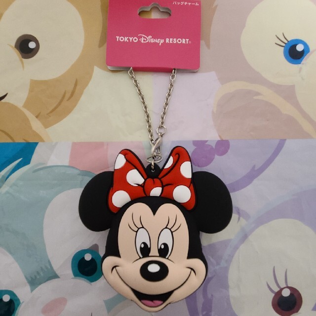 Disney(ディズニー)のディズニー　ミニーバッグチャーム　キーチェーン　キーホルダー レディースのファッション小物(キーホルダー)の商品写真