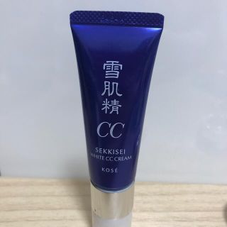 セッキセイ(雪肌精)の雪肌精 ホワイトCCクリーム 01 エッセンスファンデーション(CCクリーム)