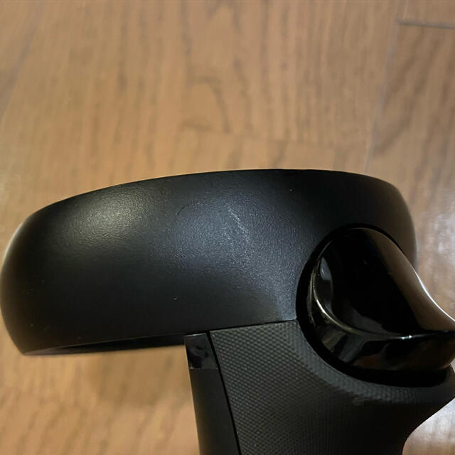 本日限り値下げOculus quest 64GB エンタメ/ホビーのゲームソフト/ゲーム機本体(家庭用ゲーム機本体)の商品写真