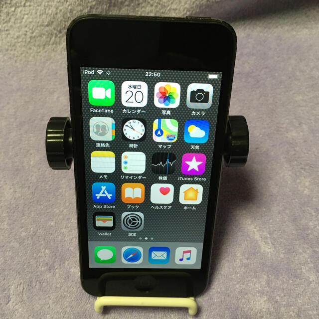 iPod touch(アイポッドタッチ)のiPod touch 2第6世代ブラック（32GB）送料無料 スマホ/家電/カメラのオーディオ機器(ポータブルプレーヤー)の商品写真