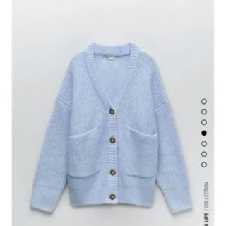 ザラ(ZARA)のZARA パッチポケットニットカーディガン　青(カーディガン)