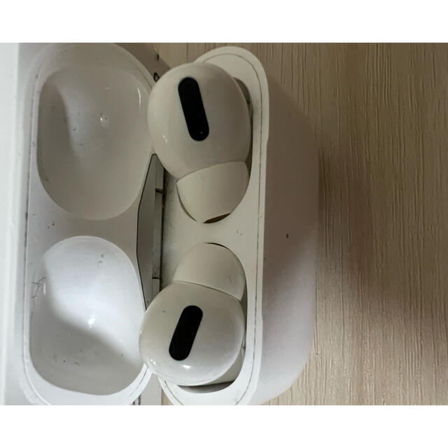 Apple(アップル)のAir Pods pro 訳有り スマホ/家電/カメラのオーディオ機器(ヘッドフォン/イヤフォン)の商品写真