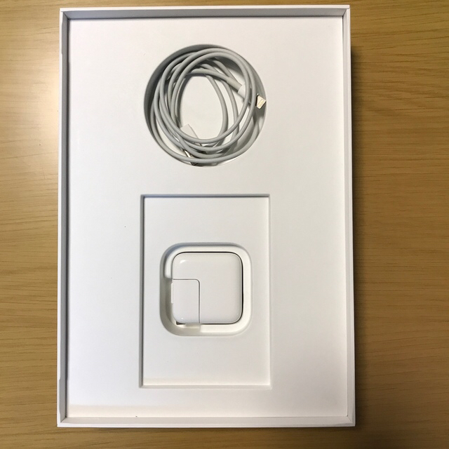 iPad 第7世代 Wi-Fi 128gb 3