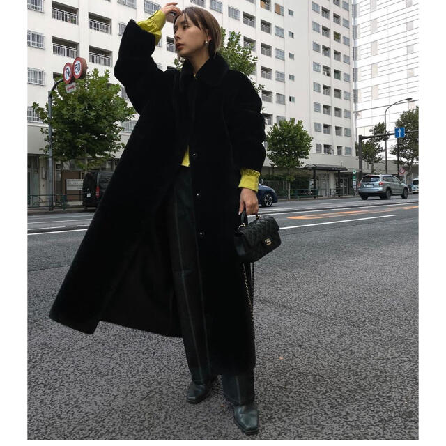 Ameri VINTAGE(アメリヴィンテージ)のAmeri MANY WAY FAKE BOA COAT レディースのジャケット/アウター(ロングコート)の商品写真