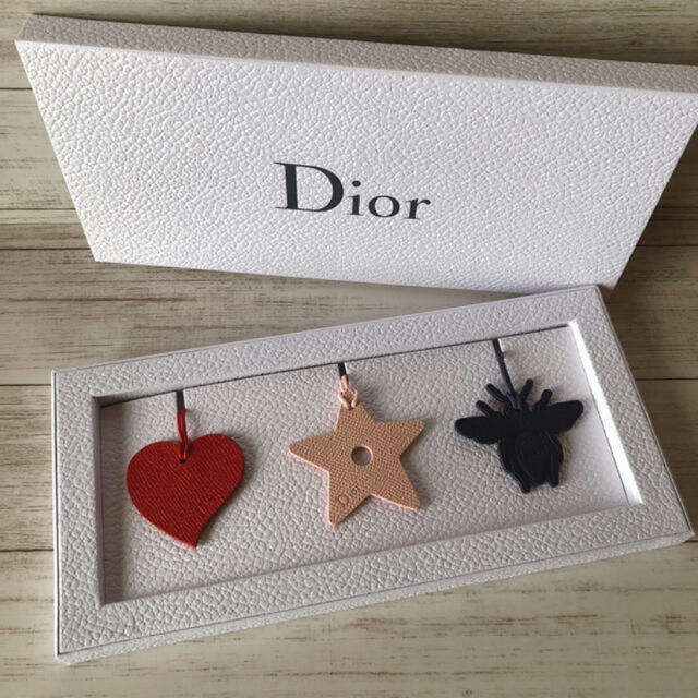 Christian Dior(クリスチャンディオール)のディオール　ノベルティ　チャーム レディースのアクセサリー(チャーム)の商品写真