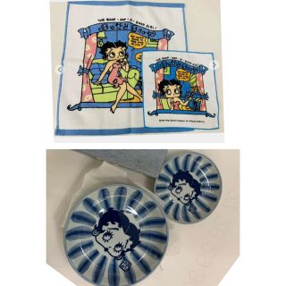 Betty ベティちゃん　タオル2枚とお皿2枚(キャラクターグッズ)