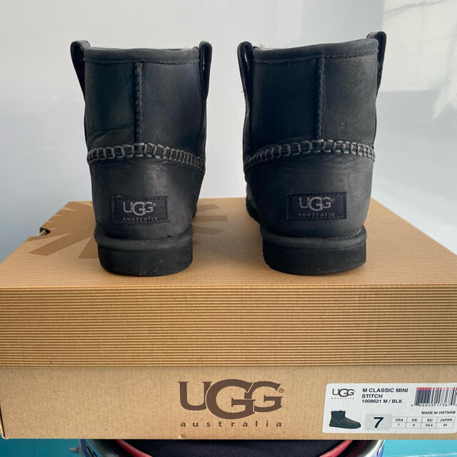 UGG  CLASSIC MINI STITCH /BLK 25cm 2