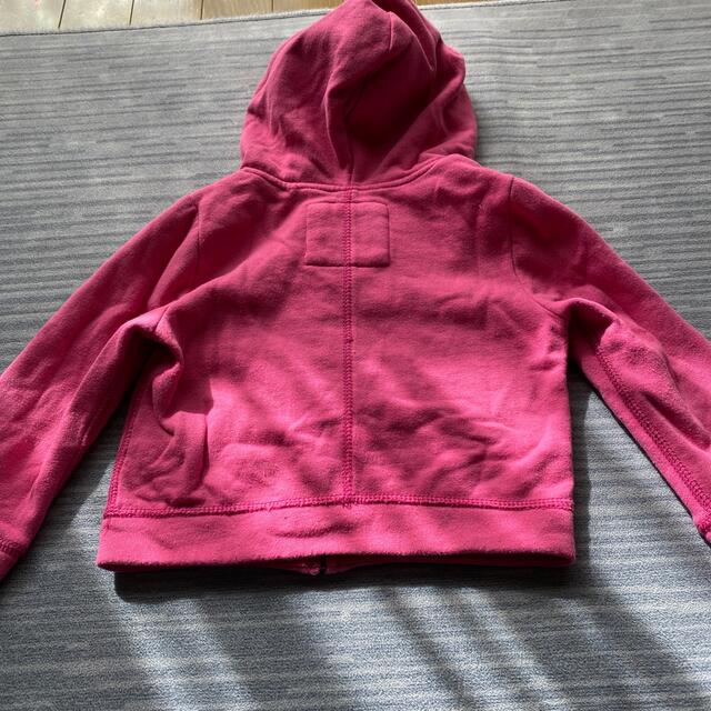 Abercrombie&Fitch(アバクロンビーアンドフィッチ)のアバクロ　キッズパーカー　　3.4歳 キッズ/ベビー/マタニティのキッズ服女の子用(90cm~)(ジャケット/上着)の商品写真