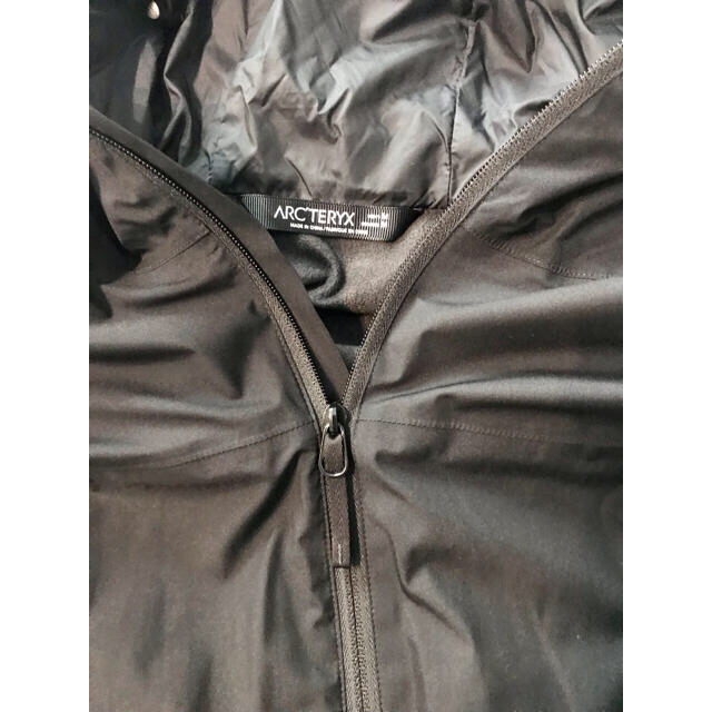 ARC'TERYX - 【ほぼ未使用】ARC'TERYX ソラノジャケット・フーディ
