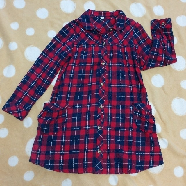 西松屋(ニシマツヤ)のガールズチェック柄ワンピース(130cm) キッズ/ベビー/マタニティのキッズ服女の子用(90cm~)(ワンピース)の商品写真