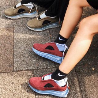 クーポン利用 話題大人気モデル NIKE AIR MAX FF 720 入手困難品 24cm