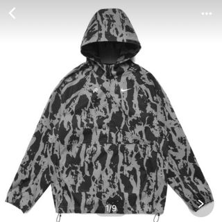 ナイキ(NIKE)のMALBON X NIKE NGC ANORAK CAMO JACKET(ウエア)