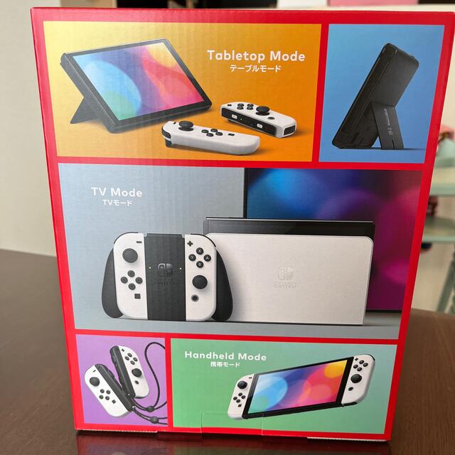 任天堂(ニンテンドウ)のニンテンドースイッチ 有機EL ホワイト Nintendo Switch エンタメ/ホビーのゲームソフト/ゲーム機本体(家庭用ゲーム機本体)の商品写真