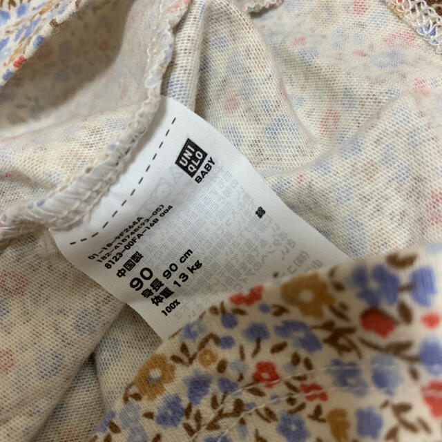 UNIQLO(ユニクロ)の⭐︎Hco様専用⭐︎ユニクロ　90センチ　花柄ワンピース キッズ/ベビー/マタニティのキッズ服女の子用(90cm~)(ワンピース)の商品写真