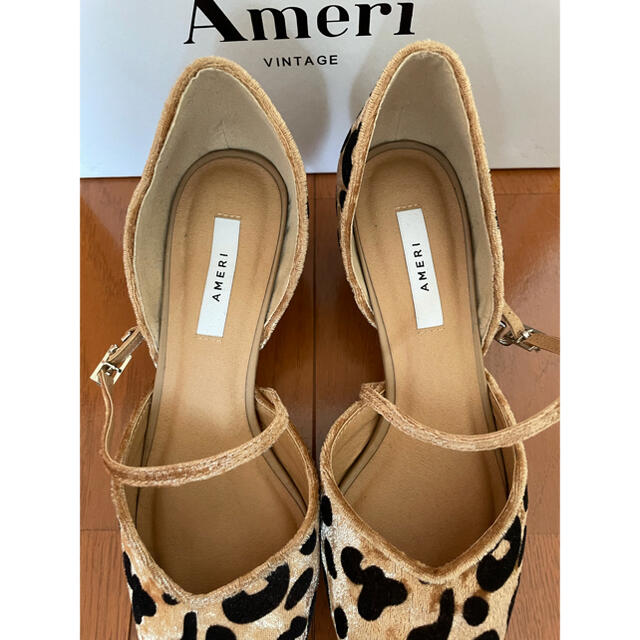Ameri VINTAGE(アメリヴィンテージ)のAmeri  FLOCKY LEOPARD PUMPS レオパード パンプス レディースの靴/シューズ(ハイヒール/パンプス)の商品写真